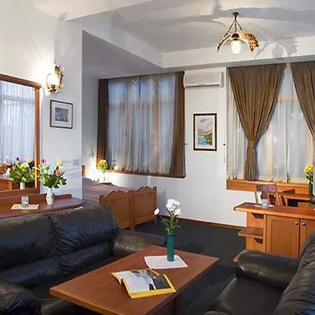 Отель The Hunter's Kamnik 4*